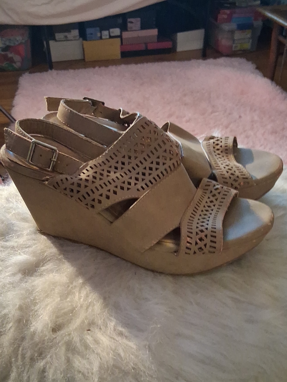 ROUGE! Women’s Neutral Tan Wedge Sandals - Stylish Laser-Cut Straps SIZE 7